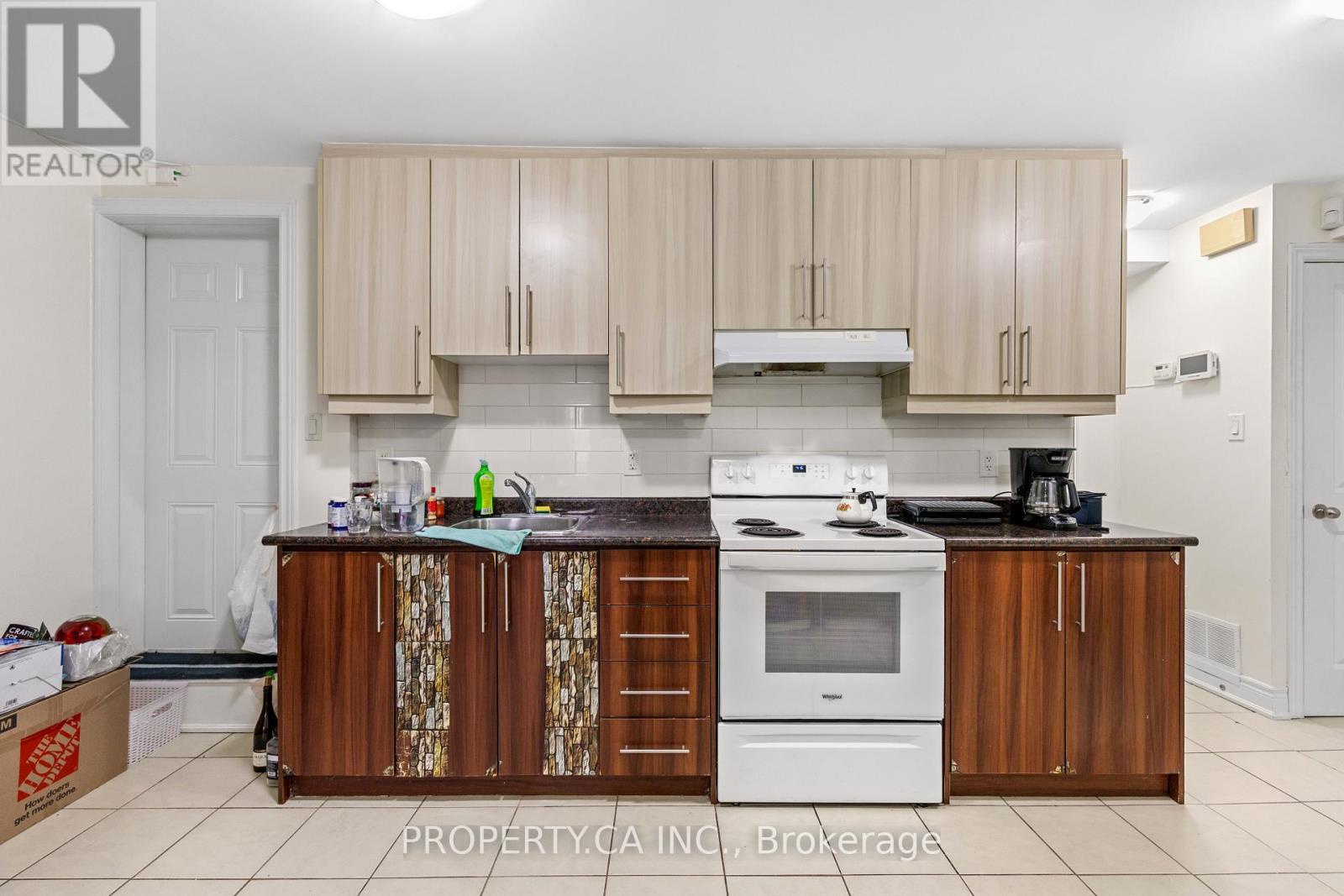 1213 Weston Road, Toronto (mount Dennis), Ontario