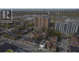 1213 WESTON ROAD