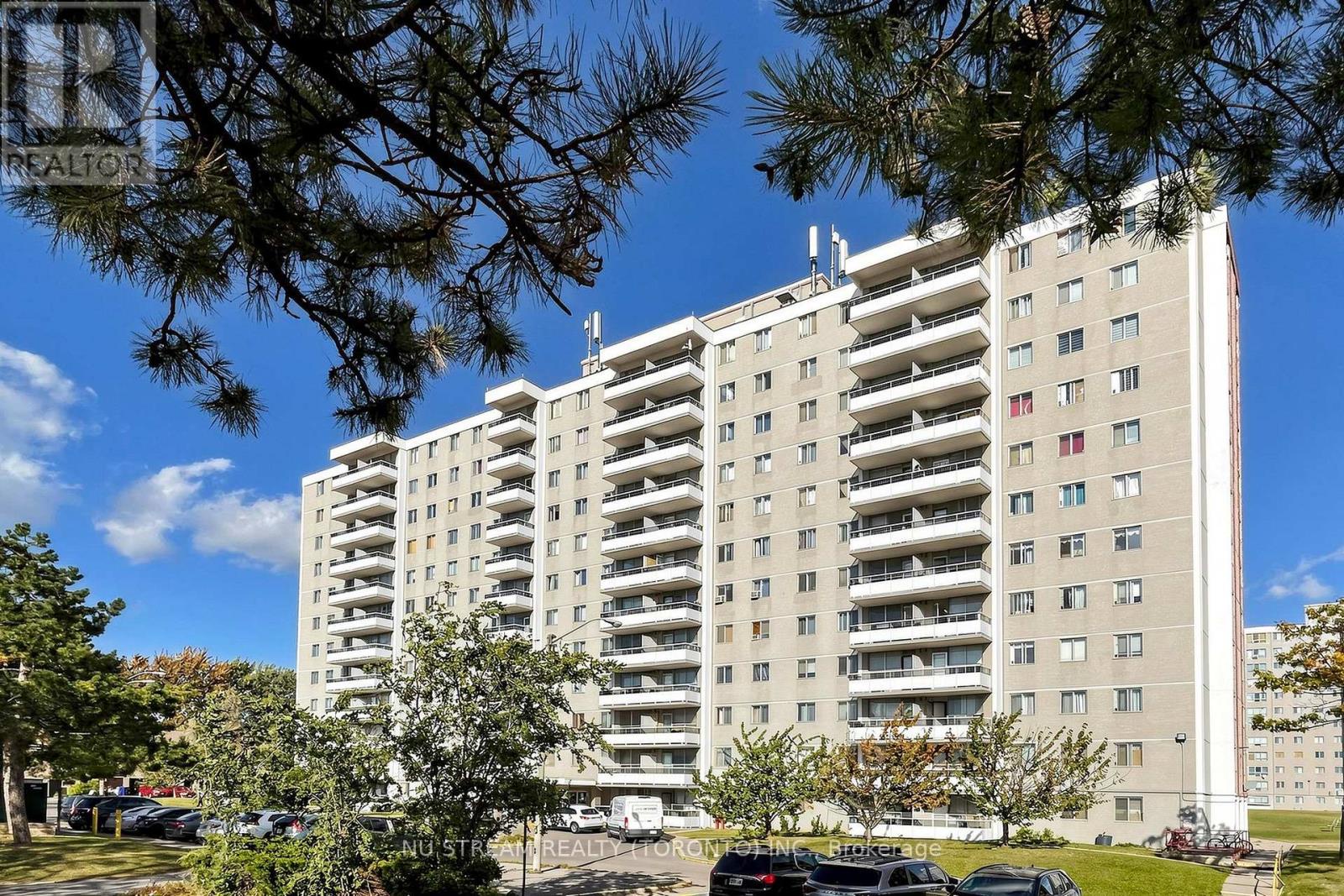 604 - 100 Lotherton Pathway, Toronto (yorkdale-glen Park), Ontario