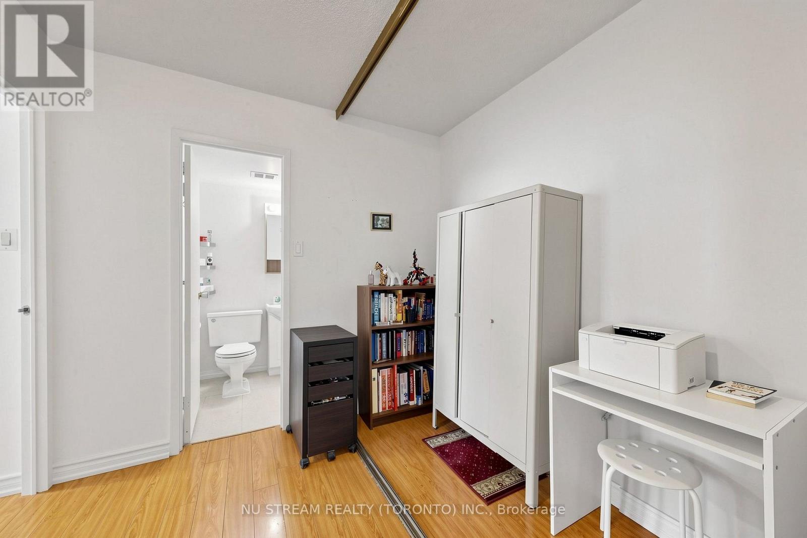604 - 100 Lotherton Pathway, Toronto (yorkdale-glen Park), Ontario