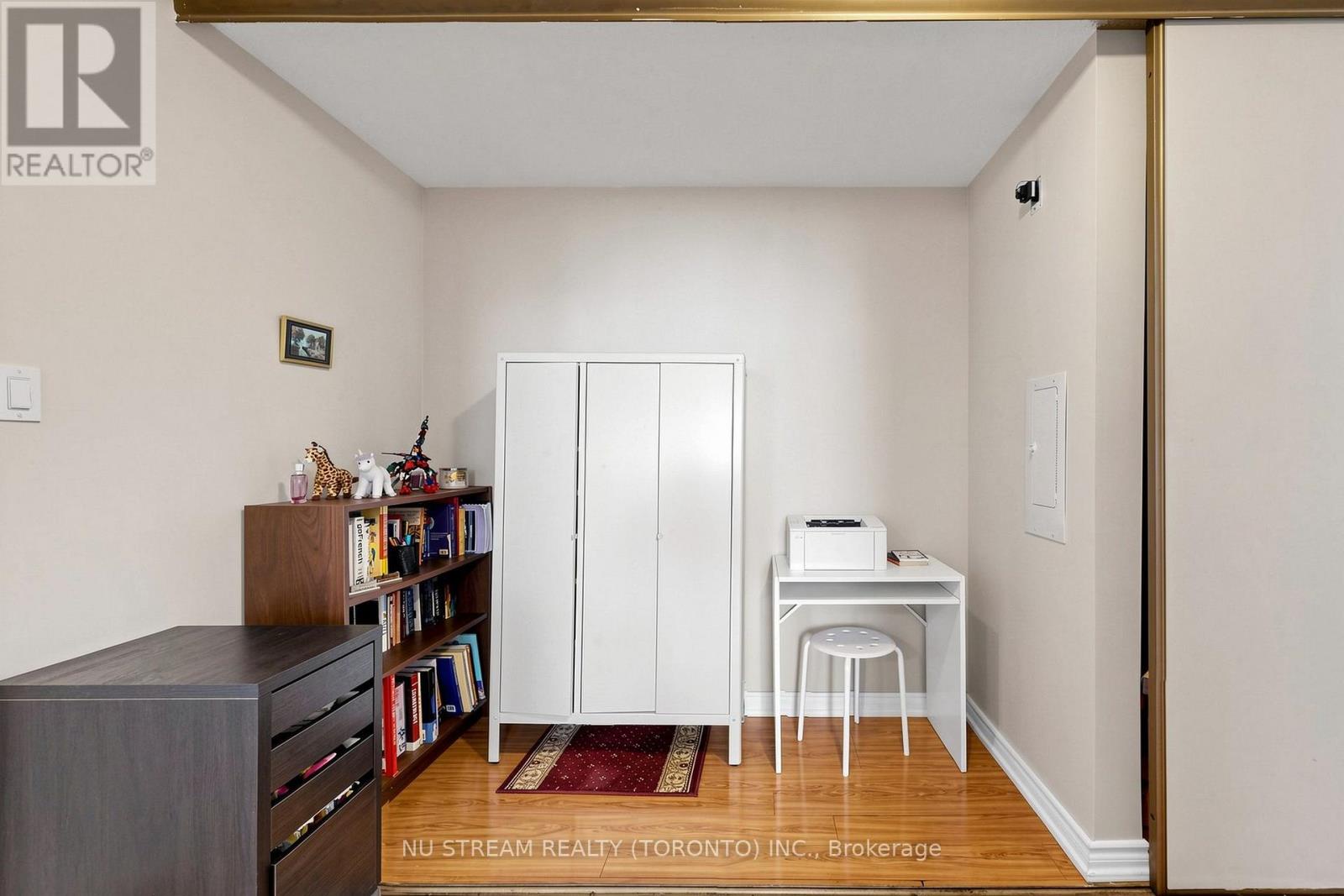 604 - 100 Lotherton Pathway, Toronto (yorkdale-glen Park), Ontario