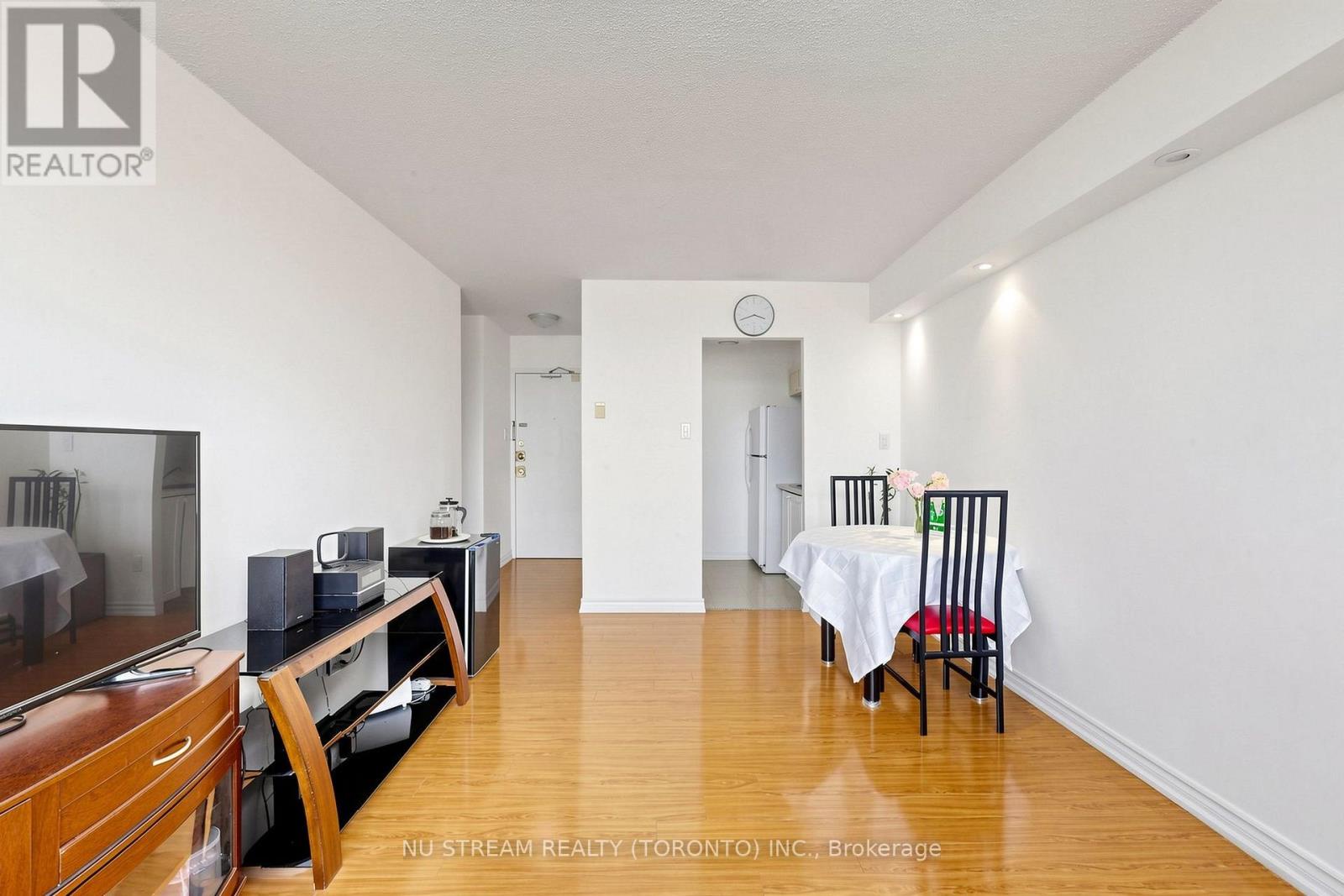 604 - 100 Lotherton Pathway, Toronto (yorkdale-glen Park), Ontario