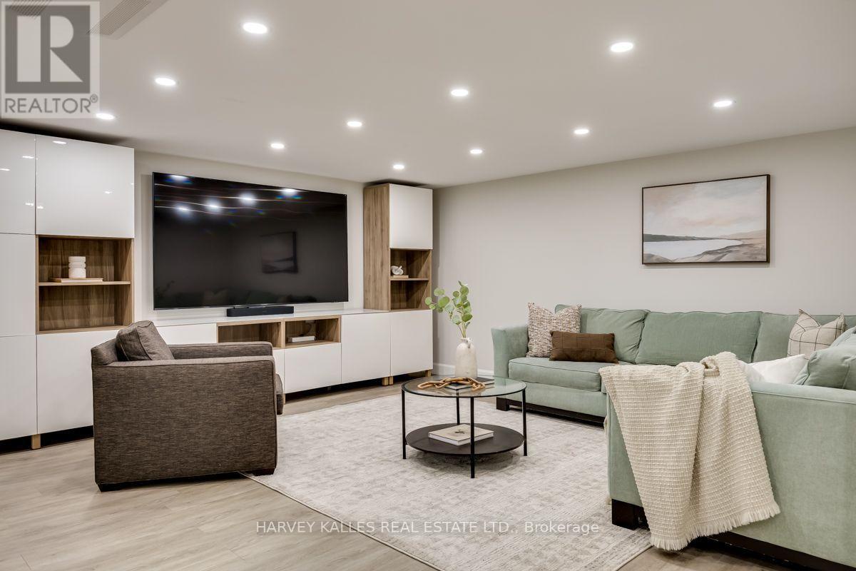110 Chatsworth Drive, Toronto (lawrence Park South), Ontario
