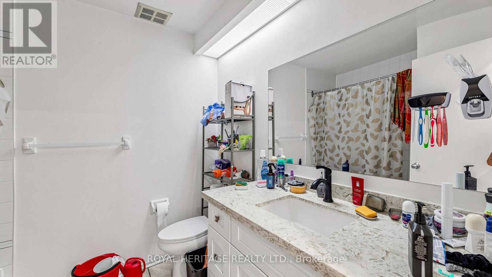 Th 19 - 2472 Eglinton Avenue E, Toronto (eglinton East), Ontario