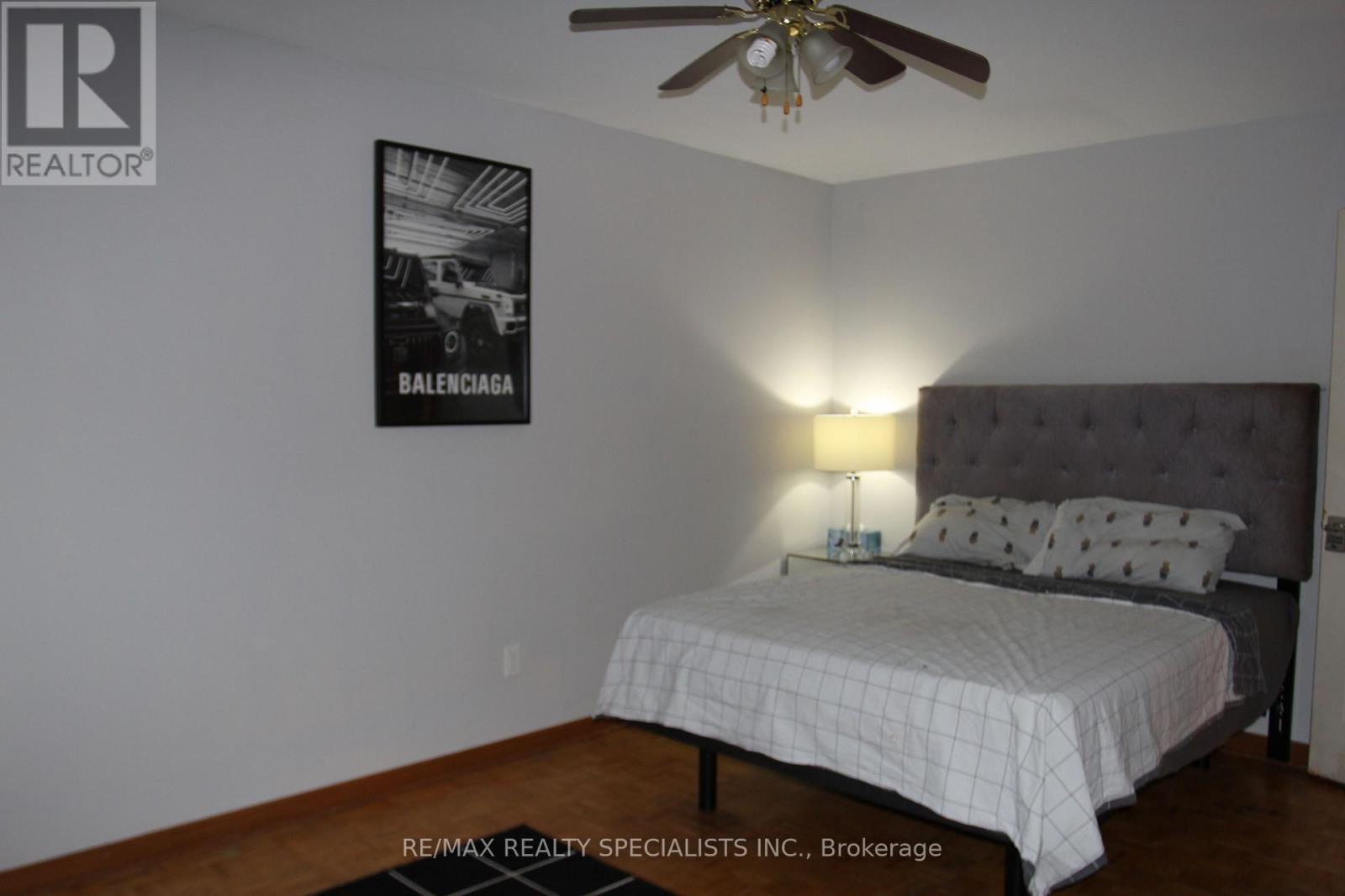 31 Laburnham Avenue, Toronto (long Branch), Ontario