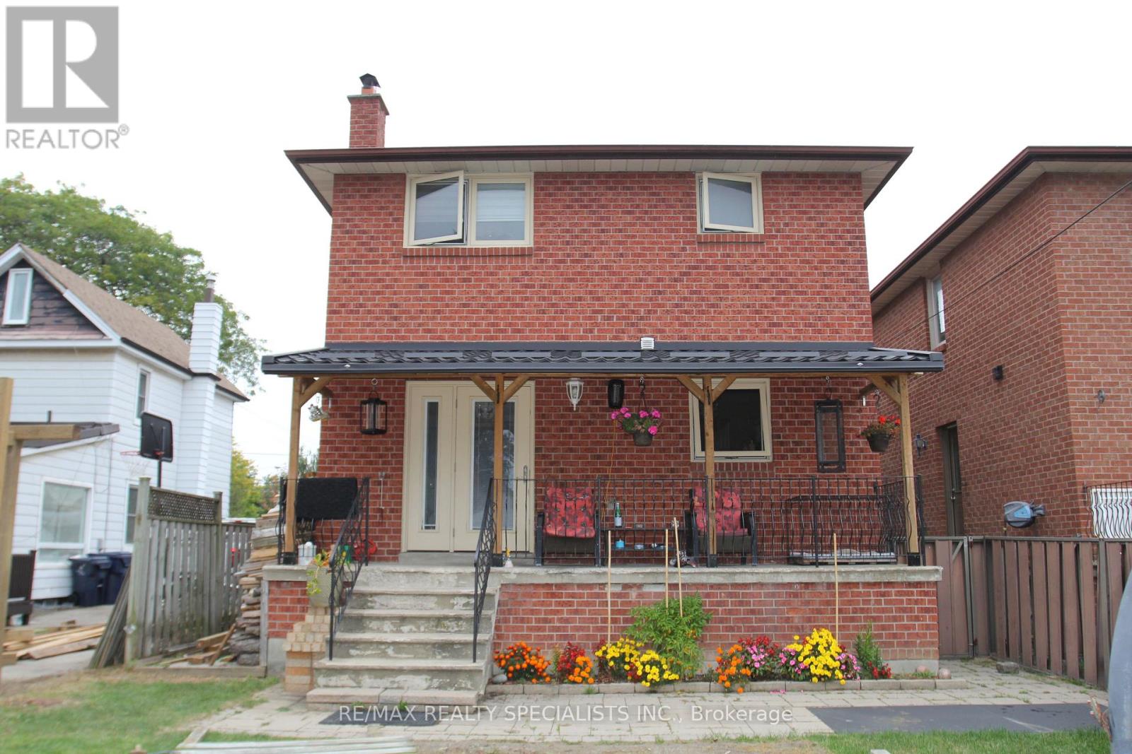 31 Laburnham Avenue, Toronto (long Branch), Ontario