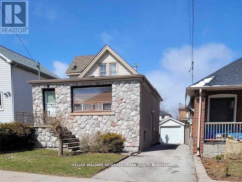 8 Tilden Crescent, Toronto (humber Heights), Ontario