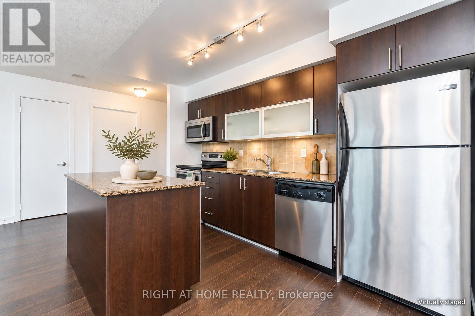 1407 - 80 Western Battery Road, Toronto (niagara), Ontario