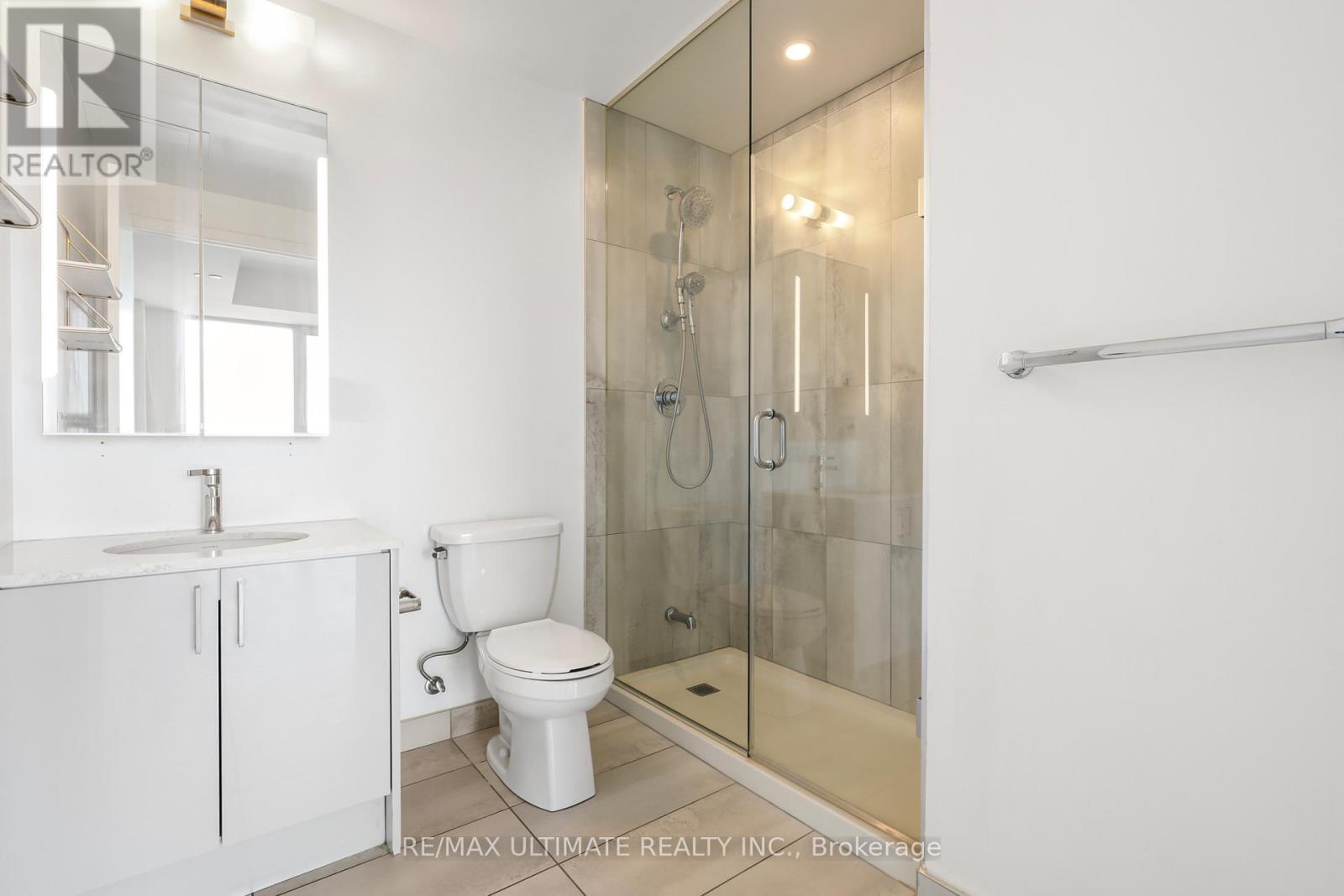 906 - 50 George Butchart Drive, Toronto (downsview-roding-cfb), Ontario