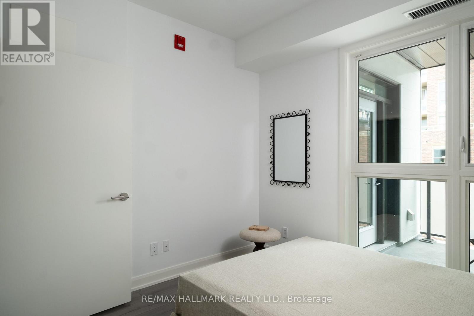 406 - 385 Osler Street N, Toronto (weston-pellam Park), Ontario