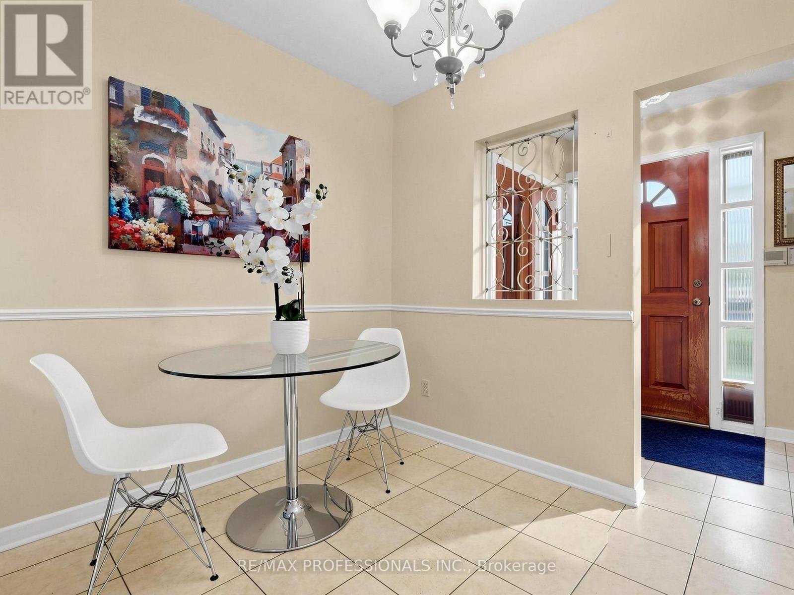 34 Crestridge Heights Road, Toronto (willowridge-martingrove-richview), Ontario