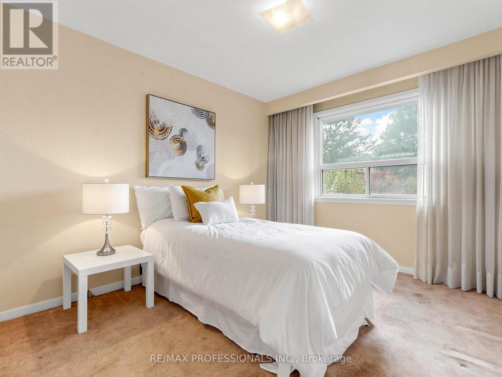 34 Crestridge Heights Road, Toronto (willowridge-martingrove-richview), Ontario