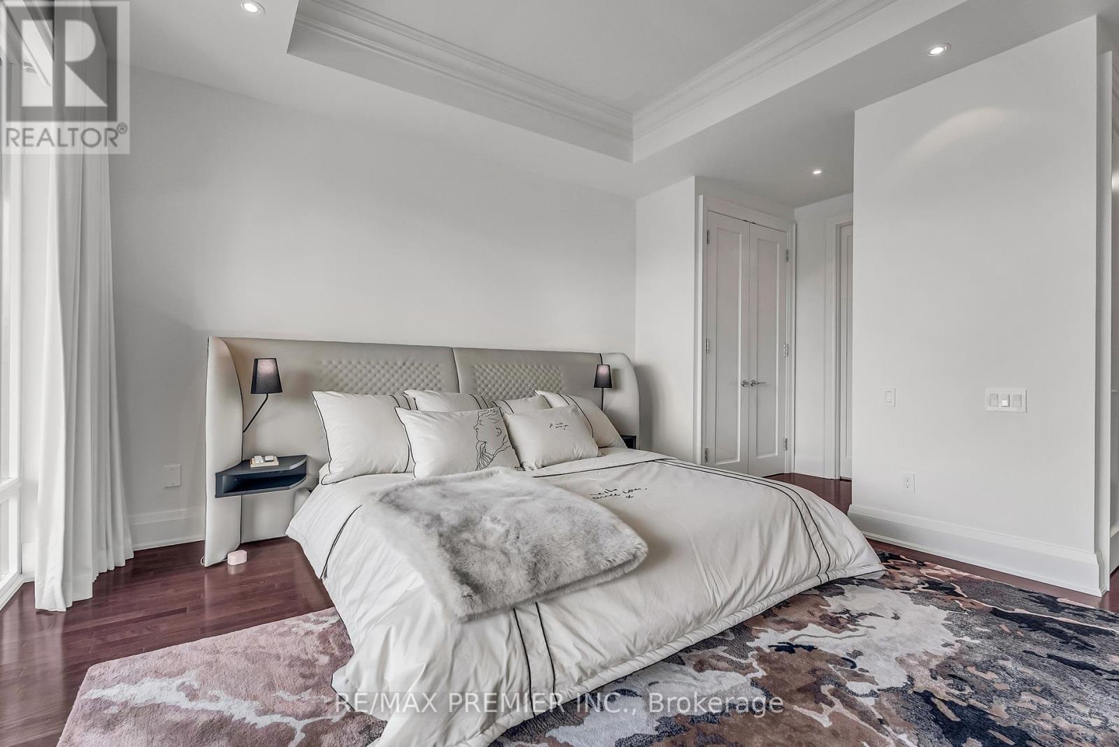 502 - 80 Yorkville Avenue, Toronto (annex), Ontario