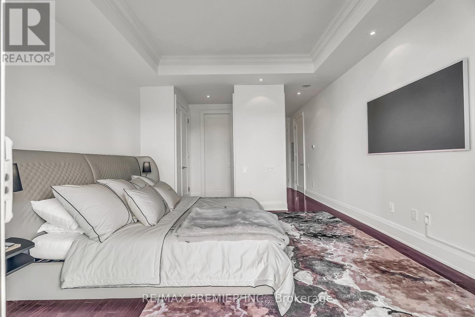 502 - 80 Yorkville Avenue, Toronto (annex), Ontario