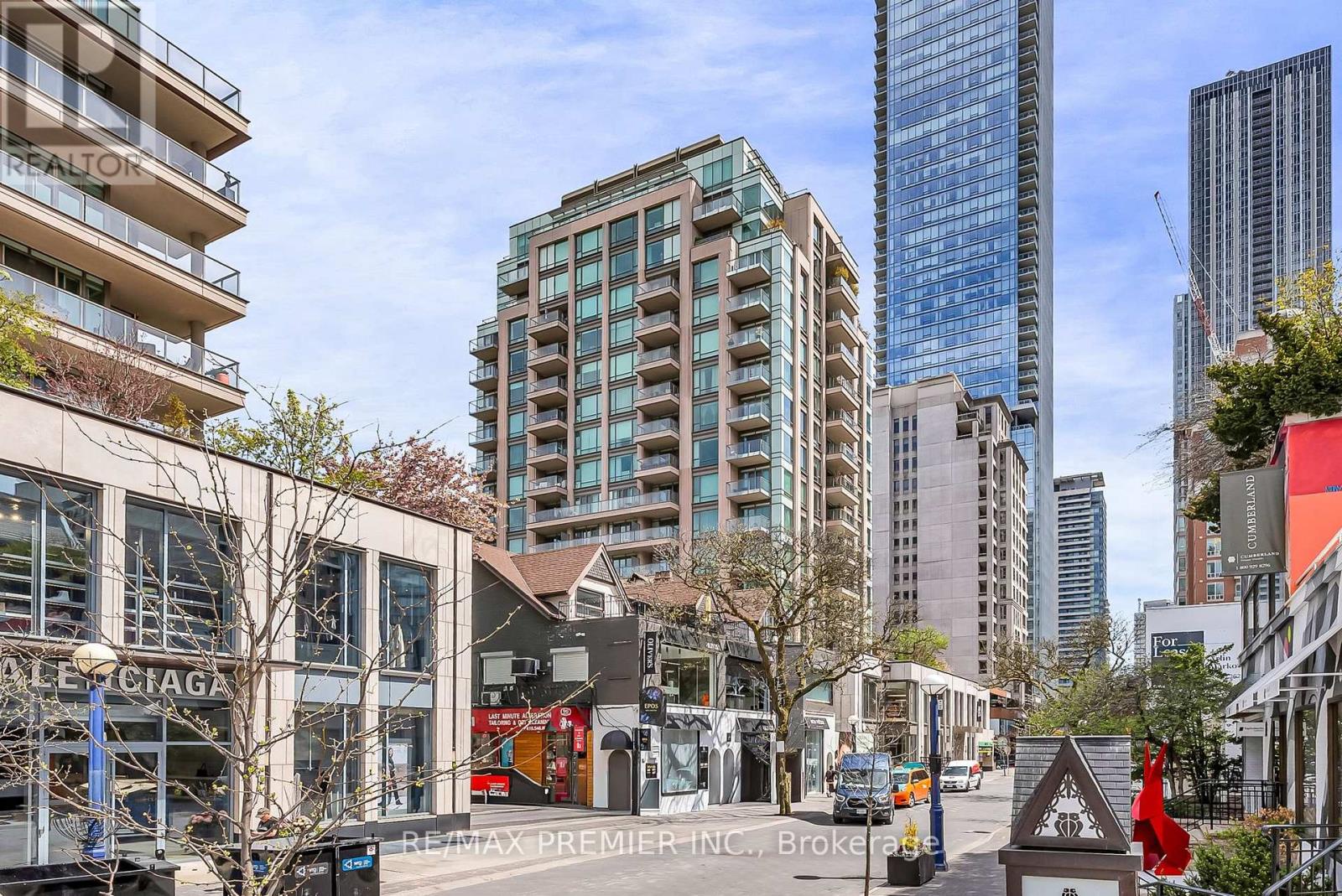 502 - 80 Yorkville Avenue, Toronto (annex), Ontario