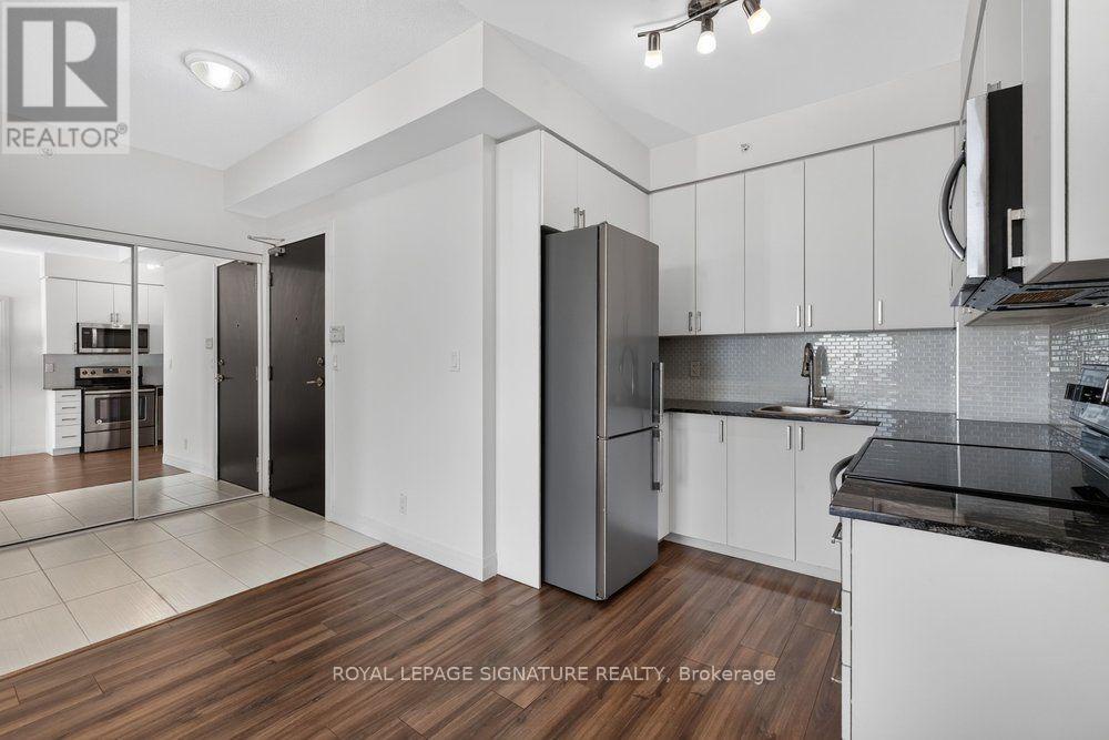 1010 - 22 East Haven Drive, Toronto (birchcliffe-cliffside), Ontario