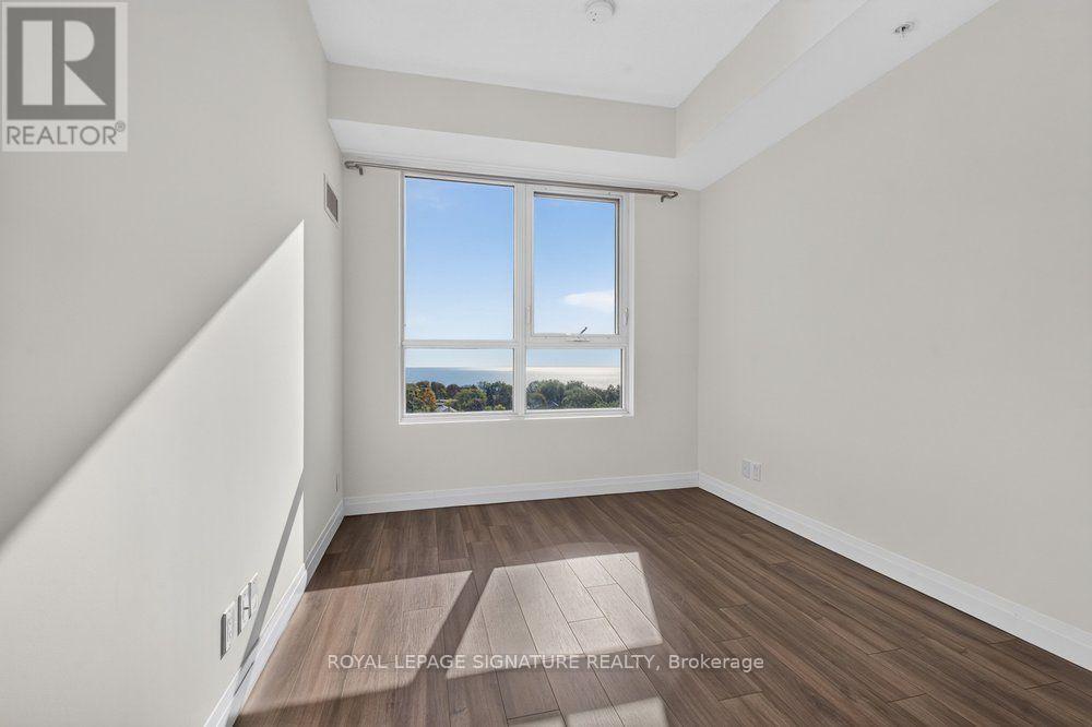 1010 - 22 East Haven Drive, Toronto (birchcliffe-cliffside), Ontario