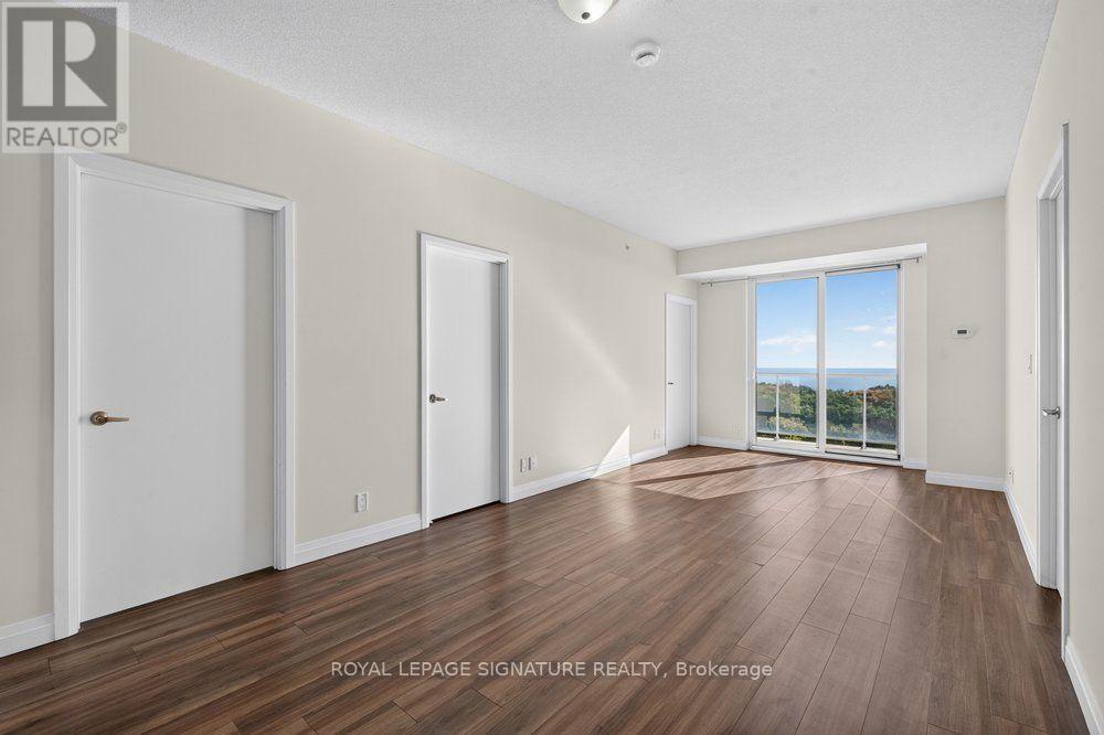 1010 - 22 East Haven Drive, Toronto (birchcliffe-cliffside), Ontario