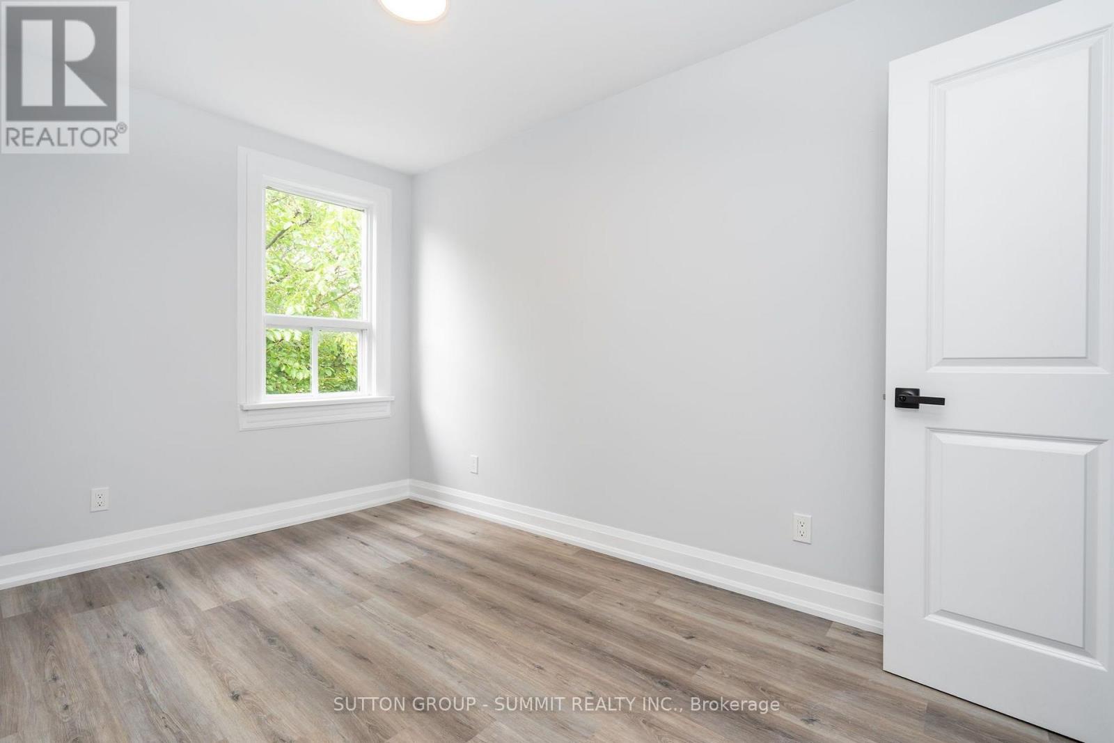 100 Rosethorn Avenue, Toronto (weston-pellam Park), Ontario