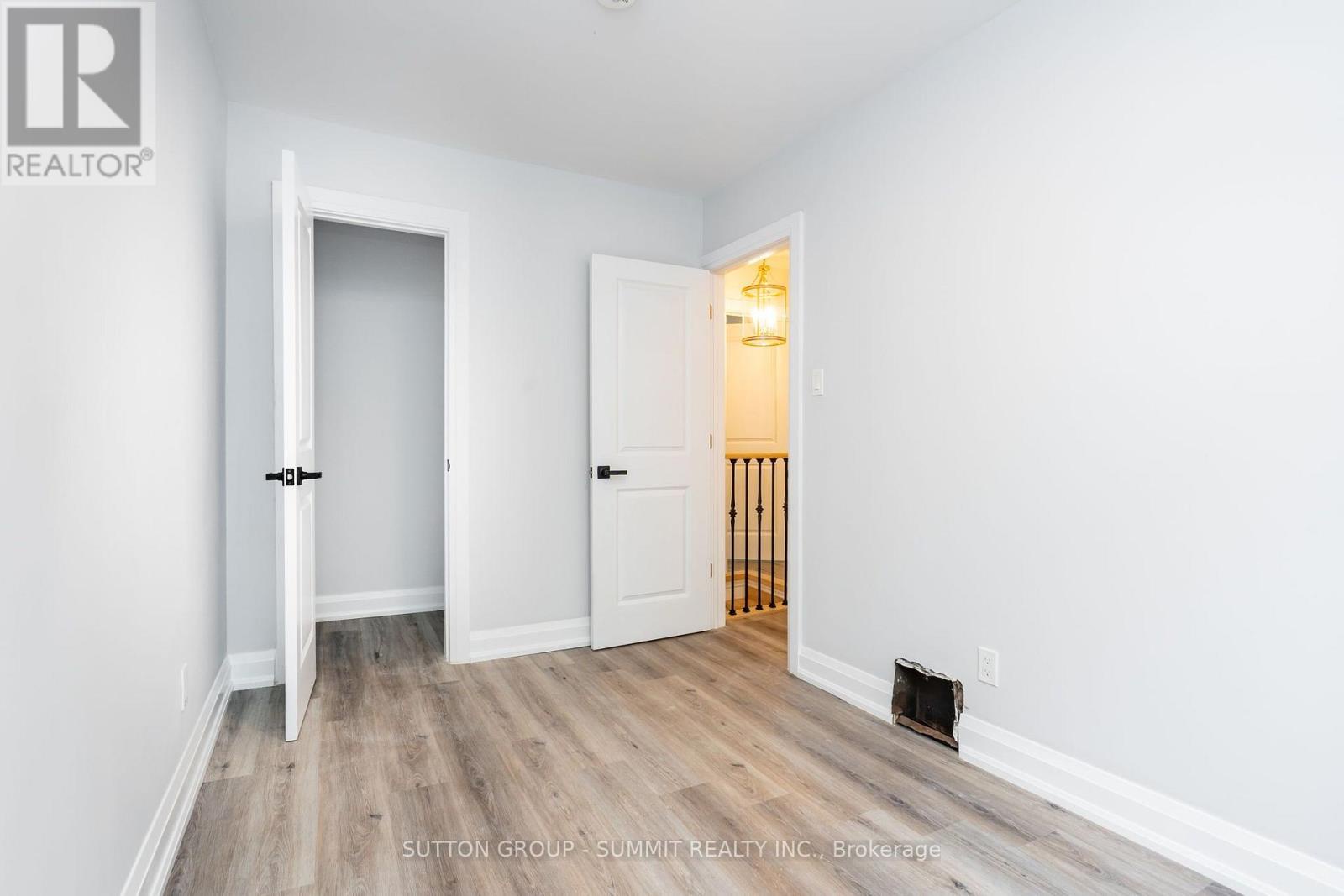 100 Rosethorn Avenue, Toronto (weston-pellam Park), Ontario