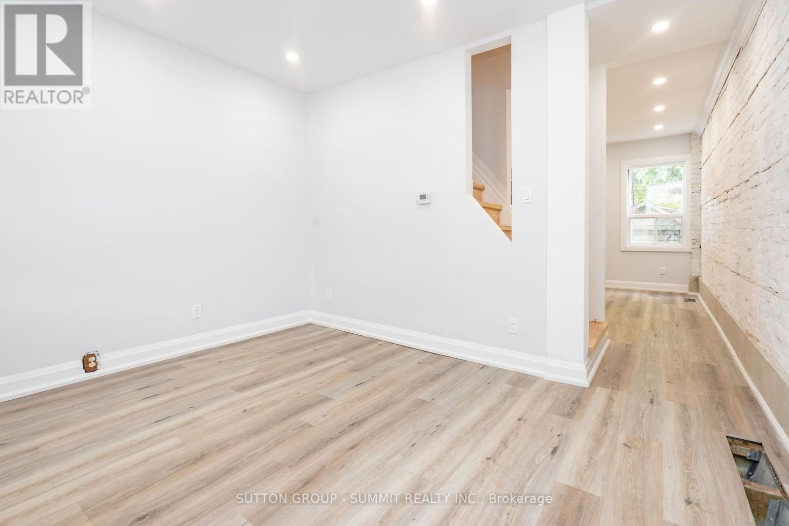 100 Rosethorn Avenue, Toronto (weston-pellam Park), Ontario