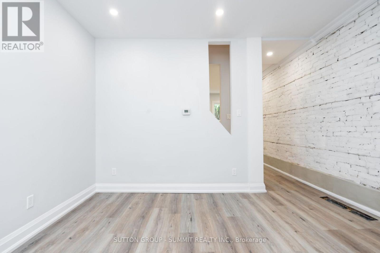 100 Rosethorn Avenue, Toronto (weston-pellam Park), Ontario