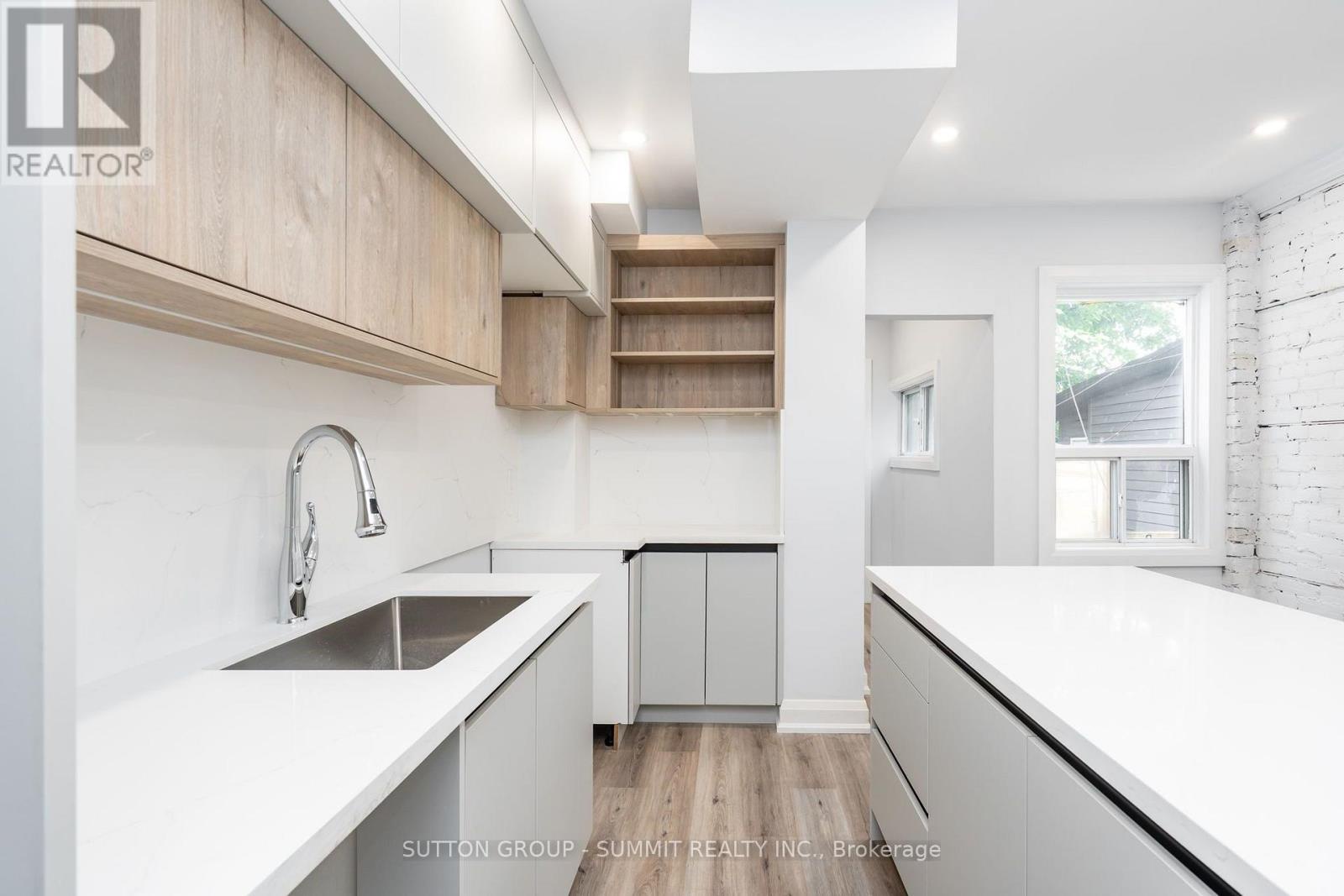 100 Rosethorn Avenue, Toronto (weston-pellam Park), Ontario