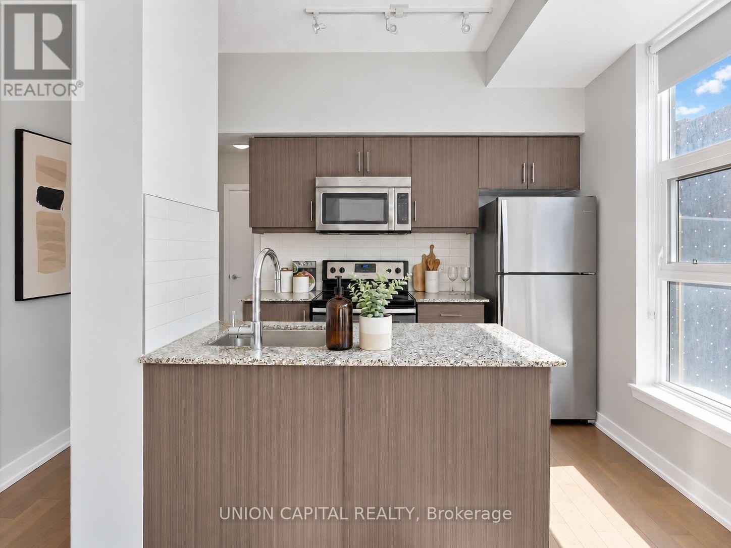 202 - 10 Willison Square, Toronto (kensington-chinatown), Ontario