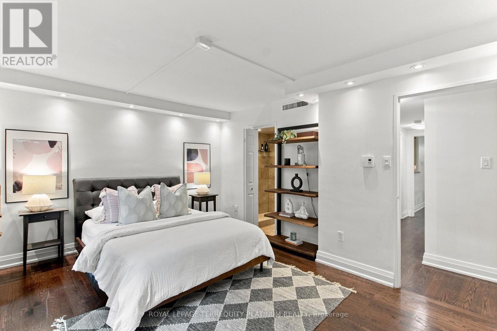 203 - 70 Montclair Avenue, Toronto (forest Hill South), Ontario