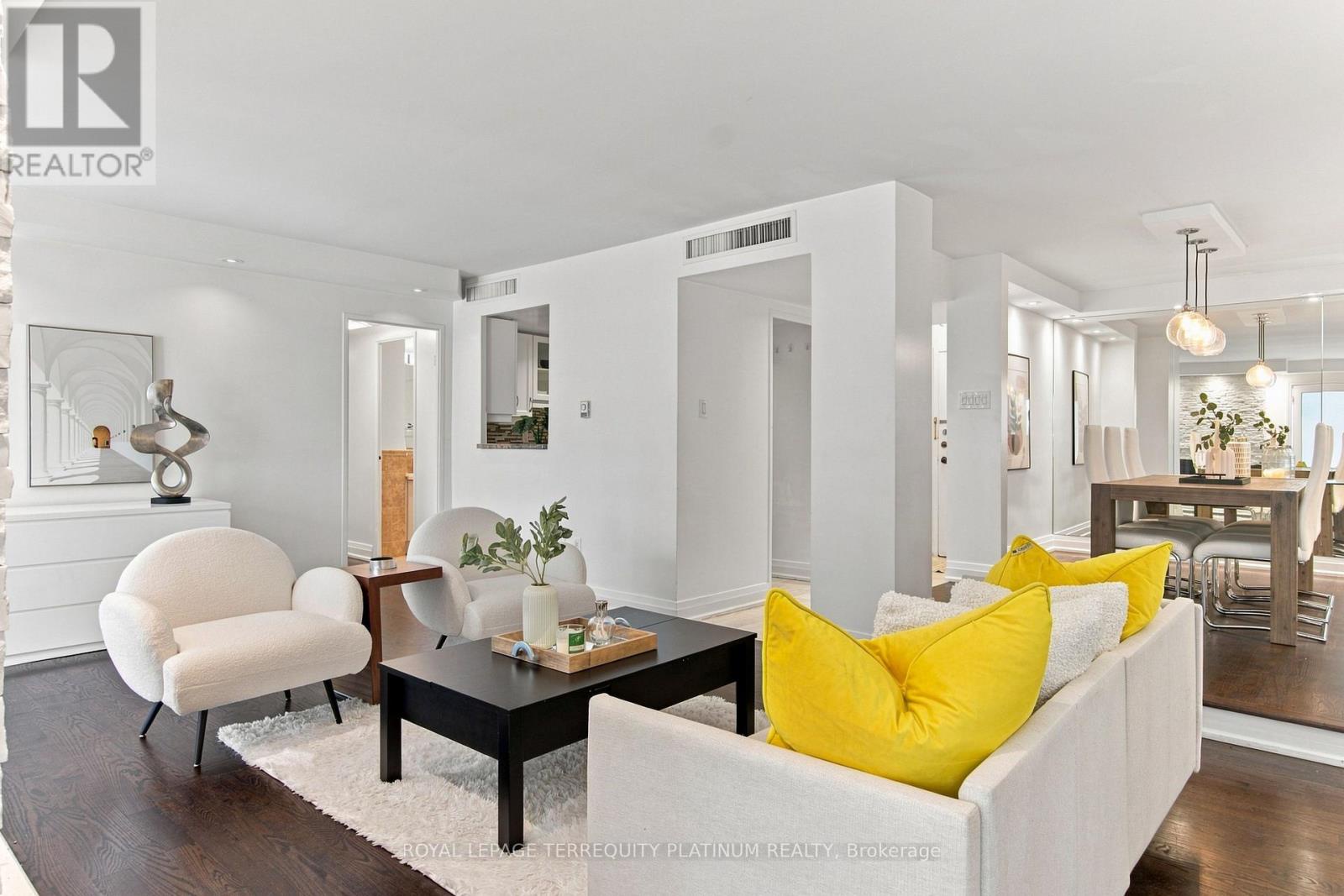 203 - 70 Montclair Avenue, Toronto (forest Hill South), Ontario