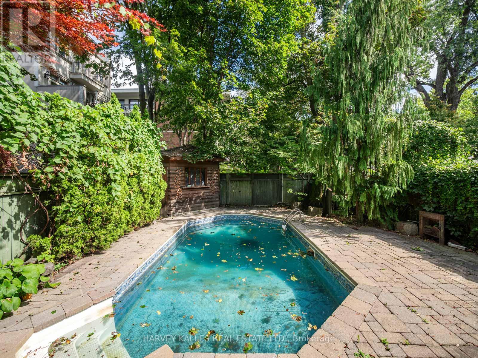 67 Warren Road, Toronto (casa Loma), Ontario