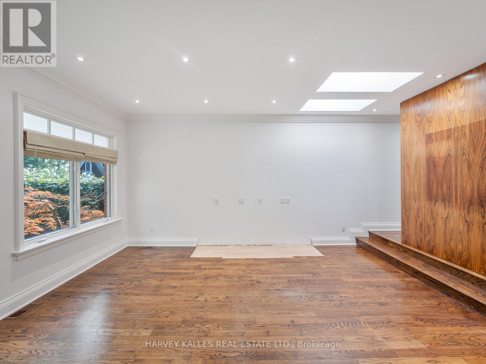 67 Warren Road, Toronto (casa Loma), Ontario