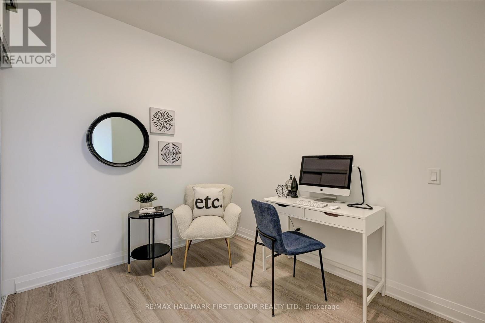 1017 - 286 Main Street, Toronto (east End-danforth), Ontario