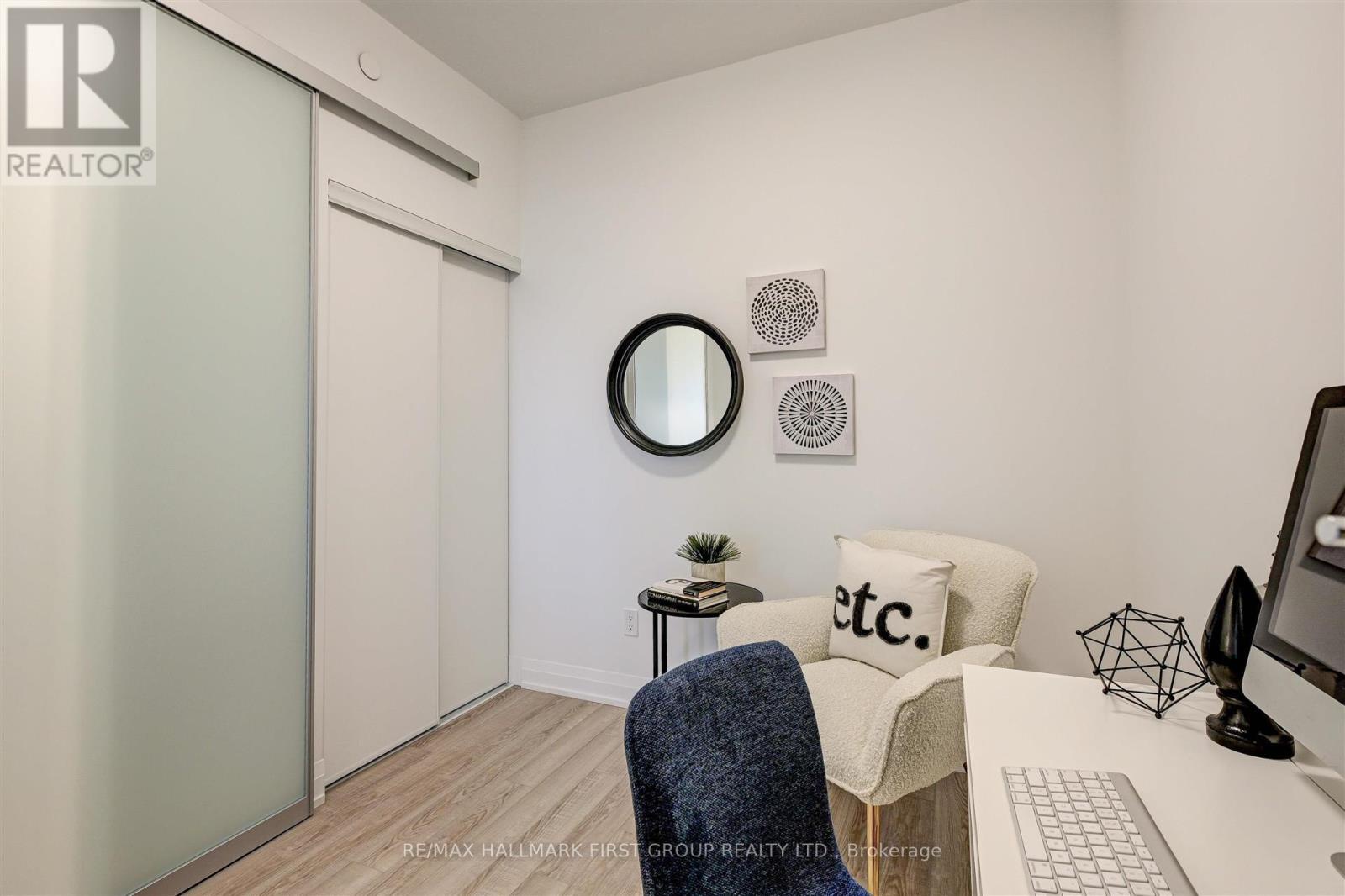 1017 - 286 Main Street, Toronto (east End-danforth), Ontario