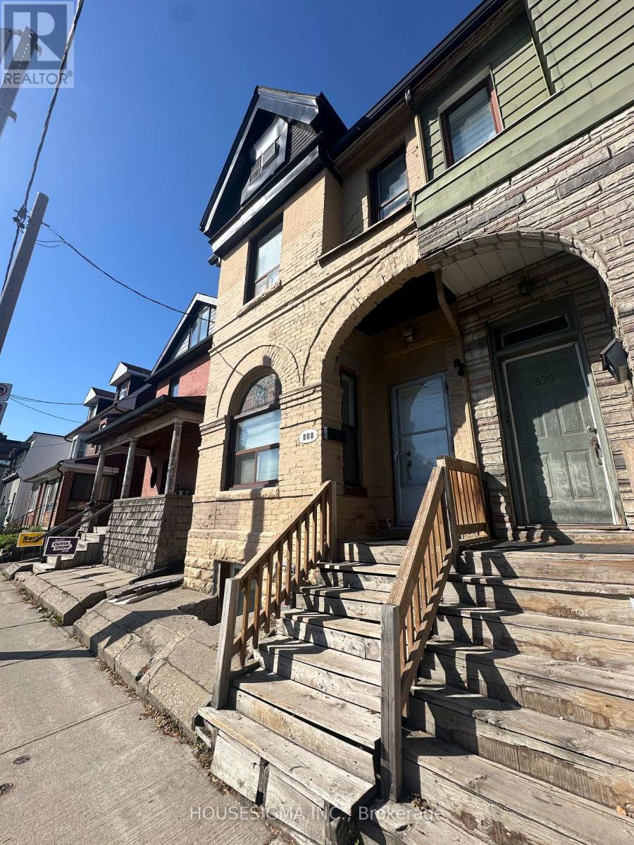 888 Dundas Street E, Toronto (south Riverdale), Ontario