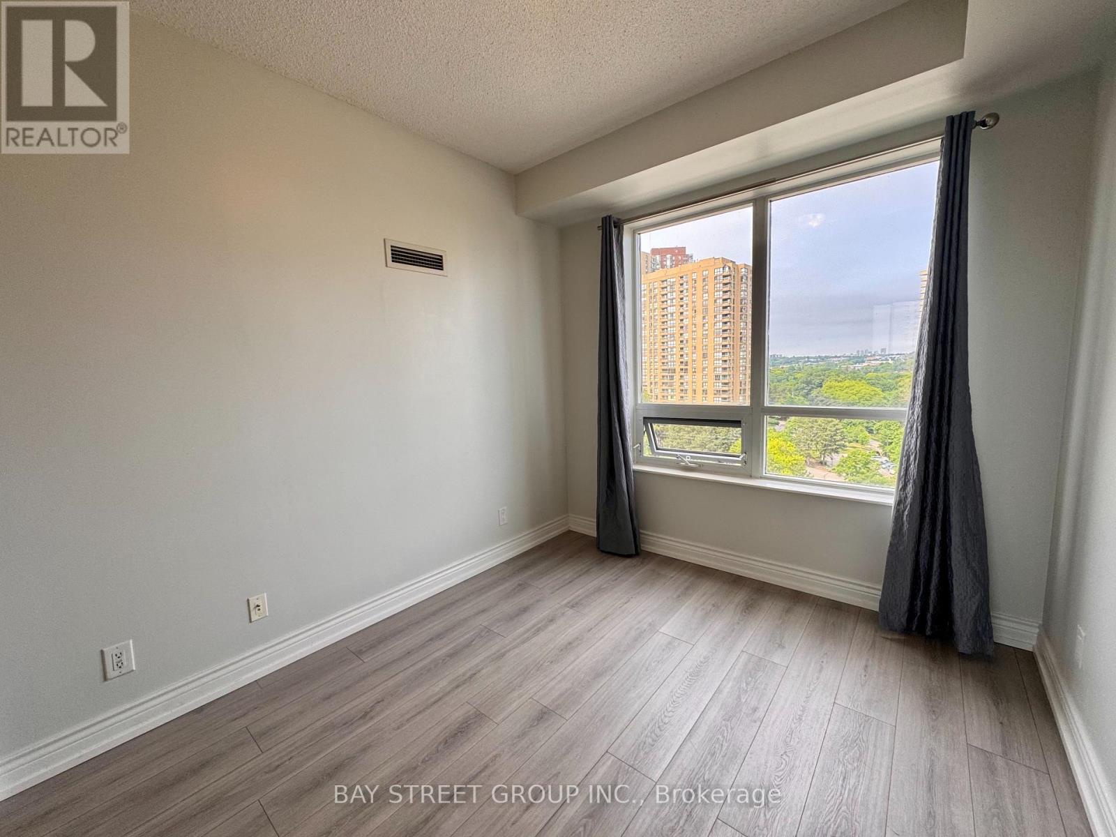 1008 - 133 Wynford Drive, Toronto (banbury-don Mills), Ontario