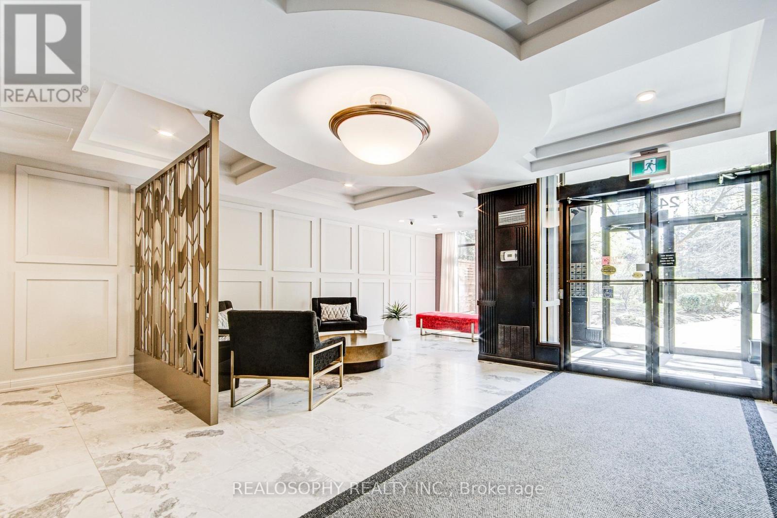 756 - 24 Southport Street, Toronto (high Park-swansea), Ontario