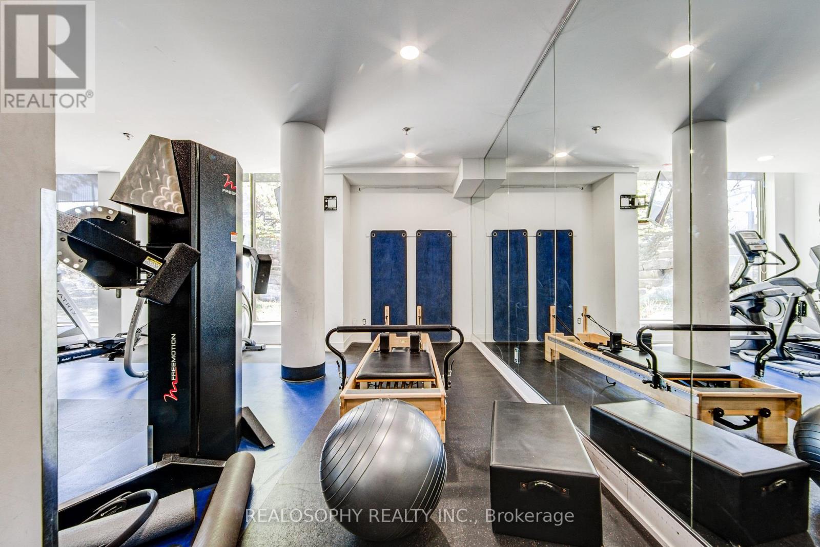 756 - 24 Southport Street, Toronto (high Park-swansea), Ontario