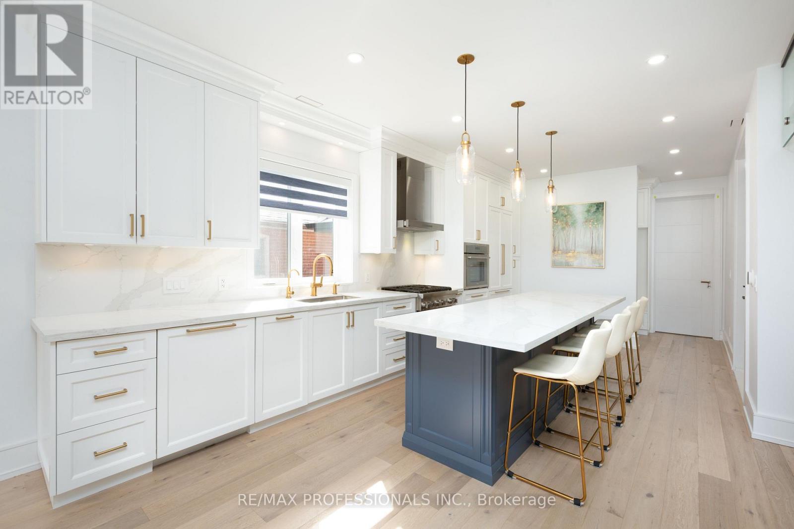 28 Martin Grove Road, Toronto (islington-city Centre West), Ontario