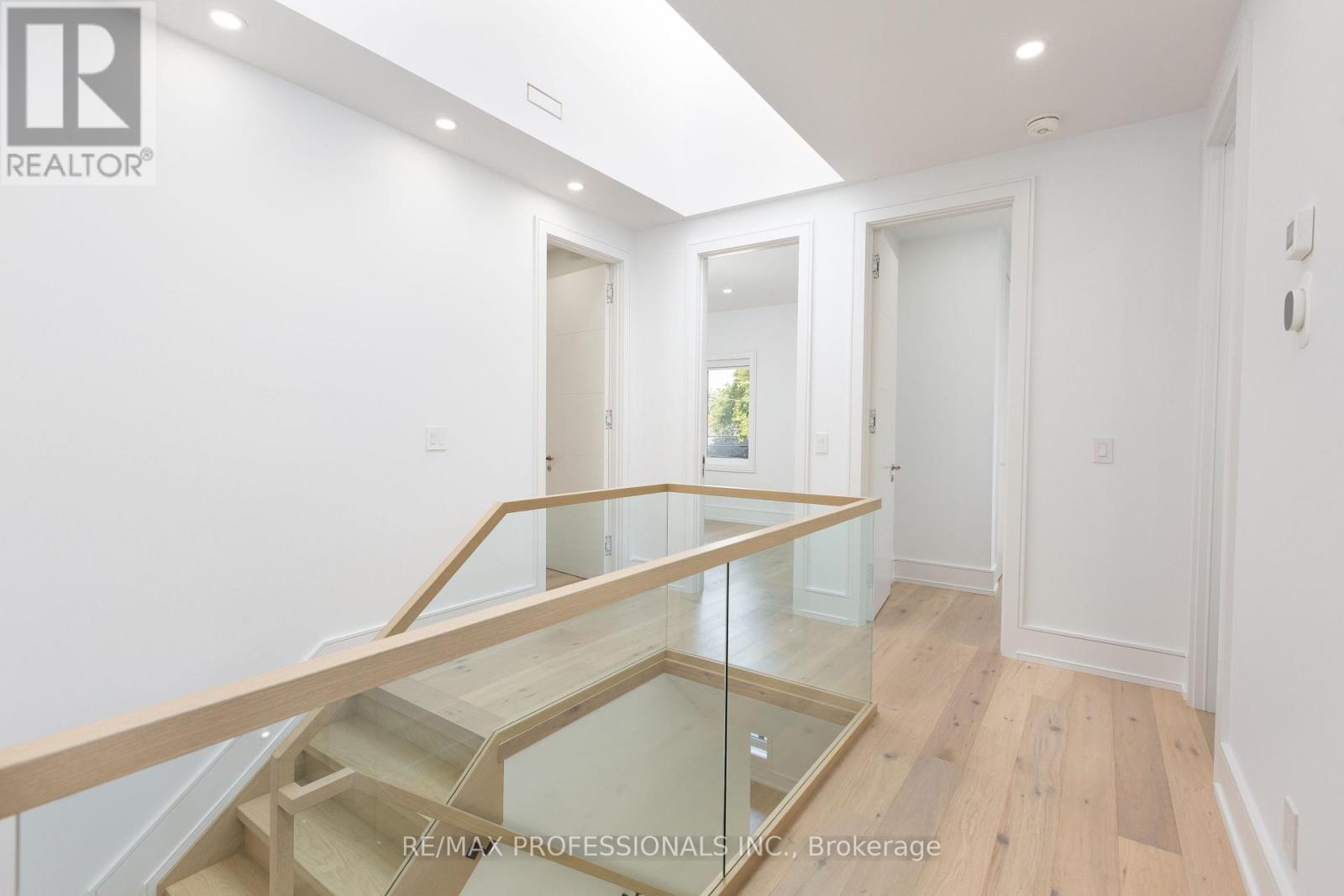 28 Martin Grove Road, Toronto (islington-city Centre West), Ontario