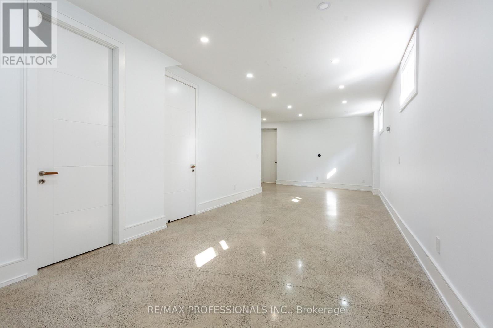 28 Martin Grove Road, Toronto (islington-city Centre West), Ontario
