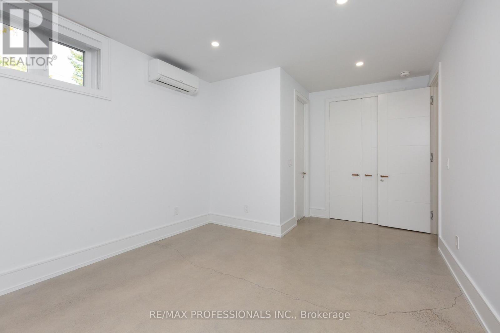 28 Martin Grove Road, Toronto (islington-city Centre West), Ontario