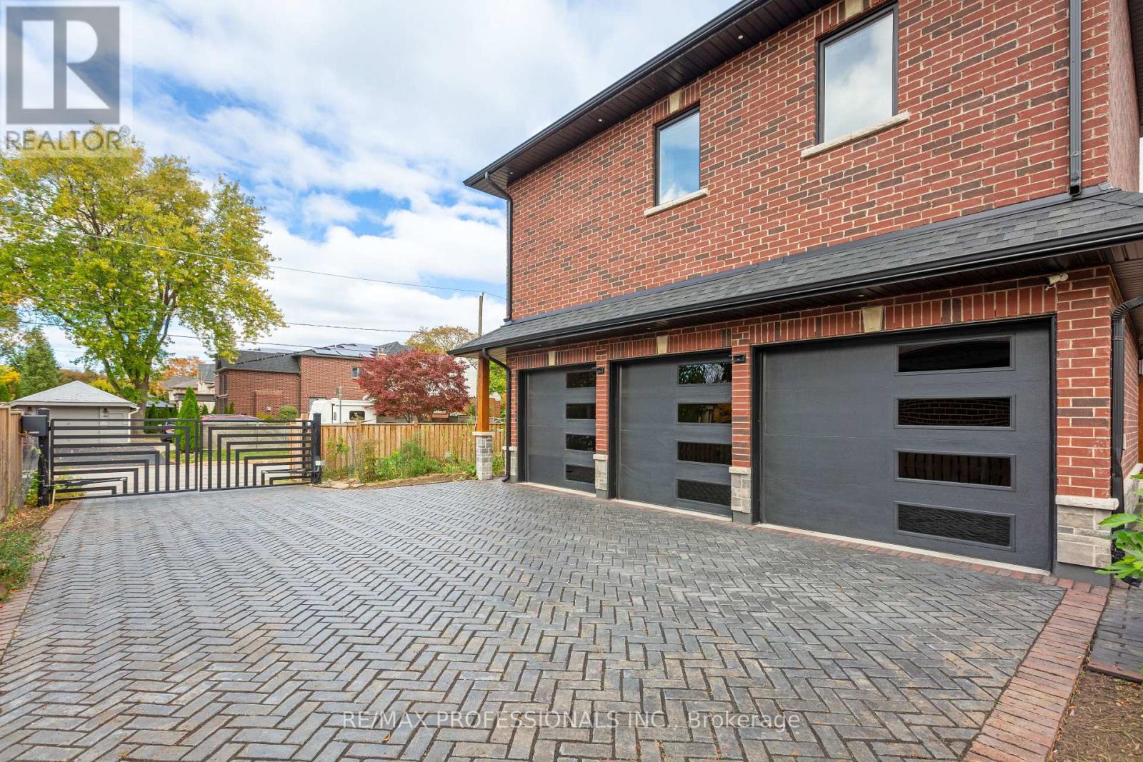 28 Martin Grove Road, Toronto (islington-city Centre West), Ontario