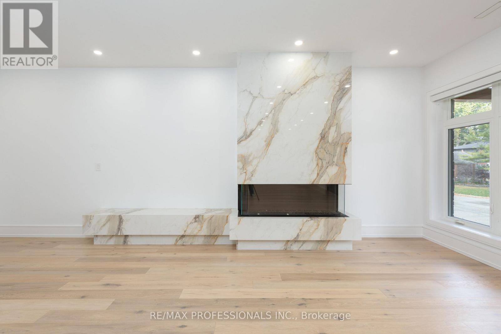 28 Martin Grove Road, Toronto (islington-city Centre West), Ontario