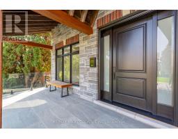 28 MARTIN GROVE ROAD
