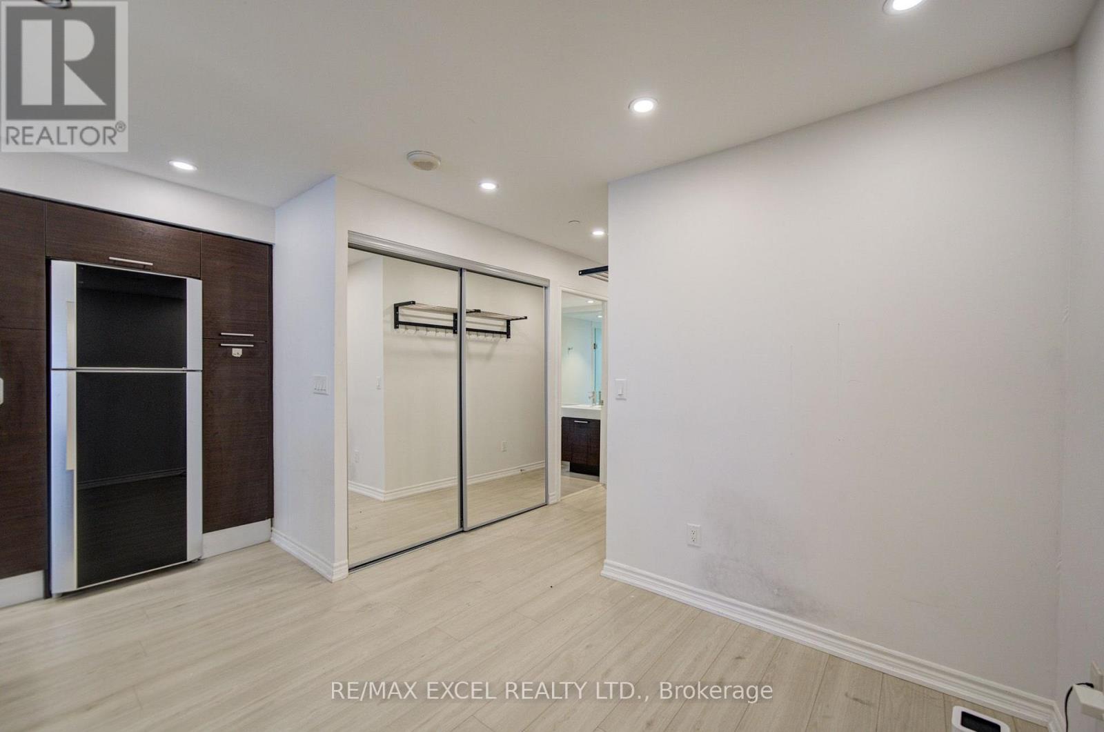 503 - 386 Yonge Street, Toronto (bay Street Corridor), Ontario