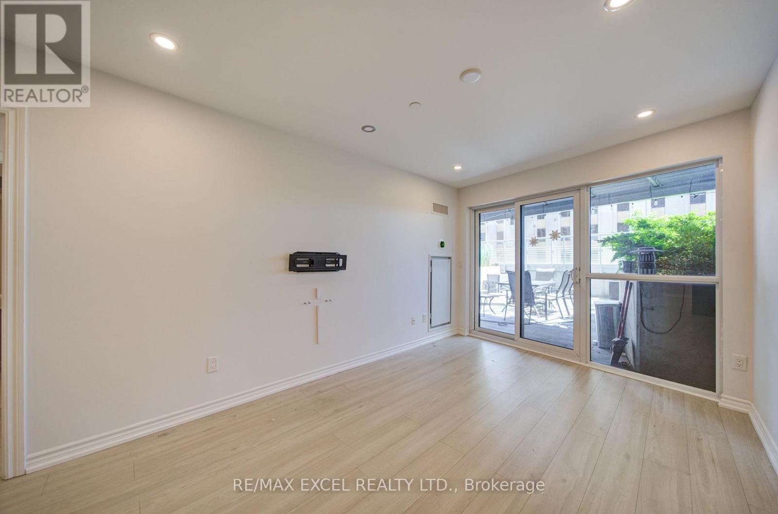 503 - 386 Yonge Street, Toronto (bay Street Corridor), Ontario