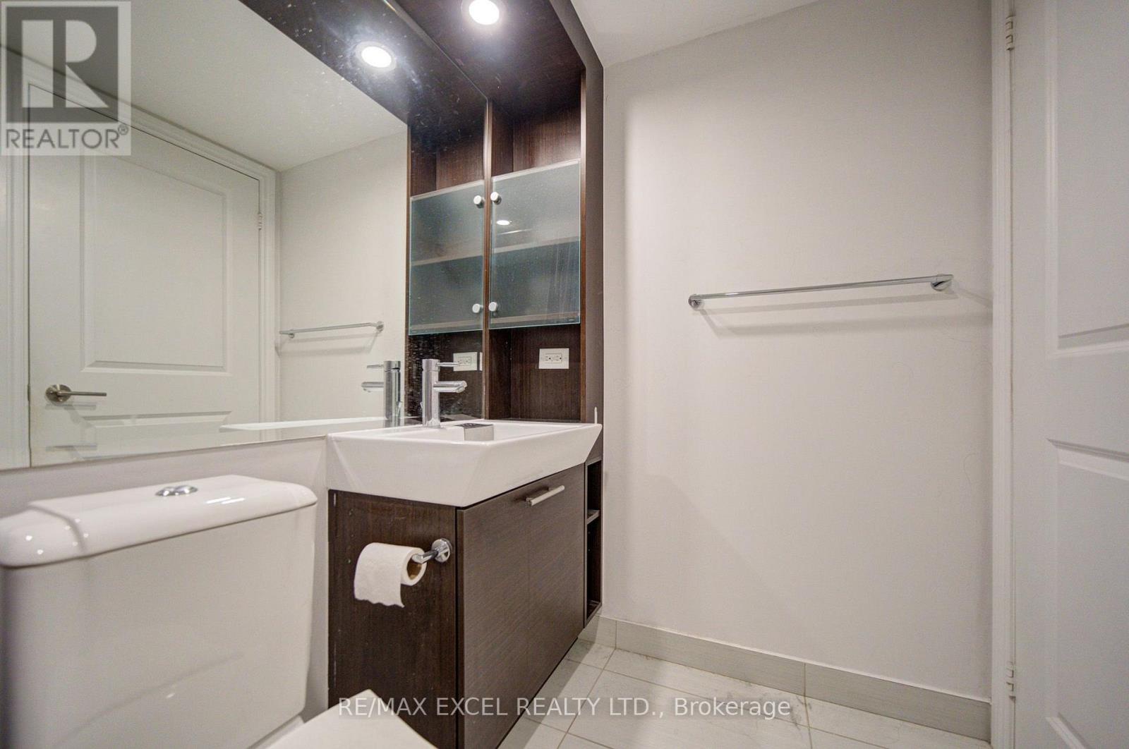 503 - 386 Yonge Street, Toronto (bay Street Corridor), Ontario