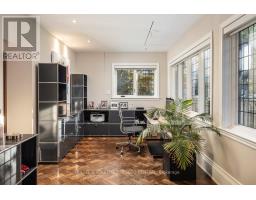 1 BRYCE AVENUE