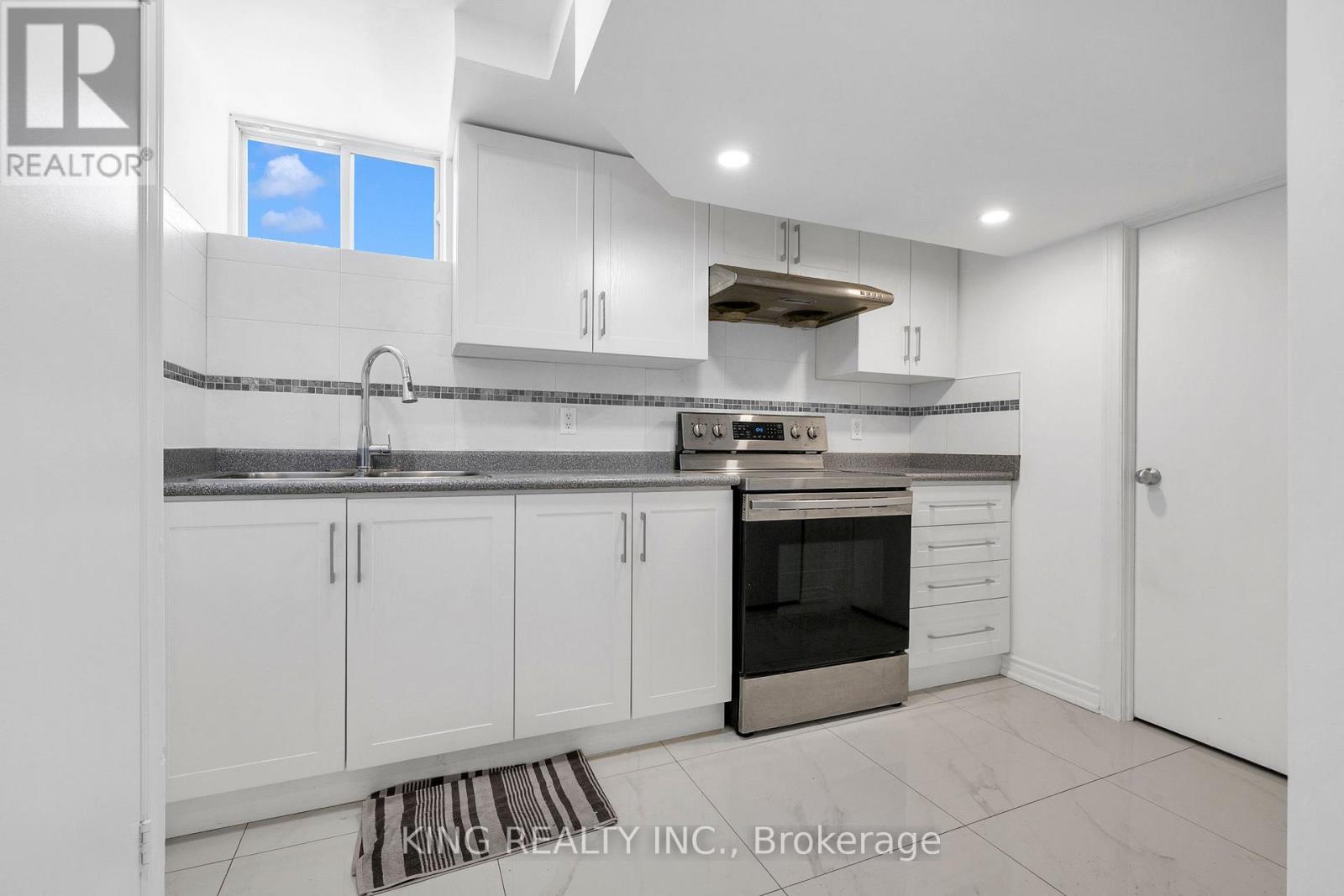 2604 Keele Street, Toronto (maple Leaf), Ontario